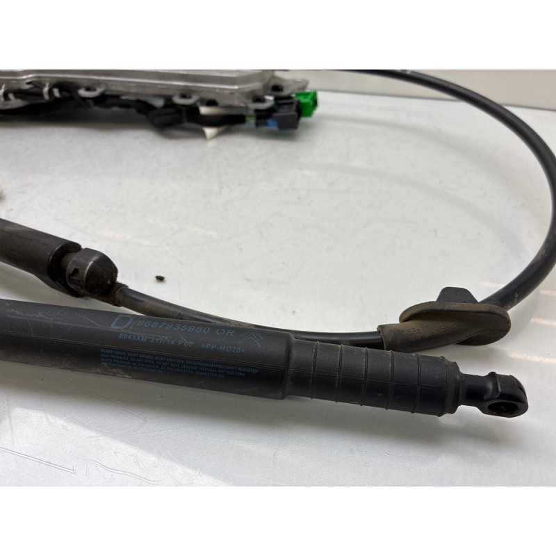 Verin de coffre CITROEN C5 2 Photo n°4