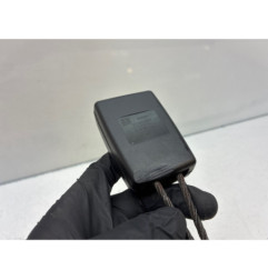 Attache ceinture avant droit OPEL ASTRA J