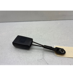 Attache ceinture avant droit OPEL ASTRA J