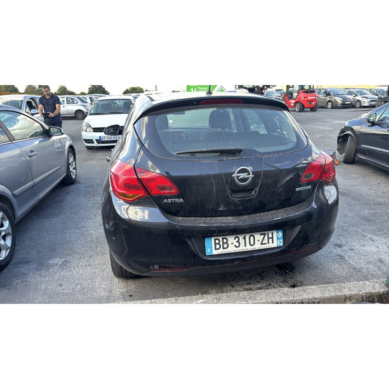 Plage arriere OPEL ASTRA J Photo n°10