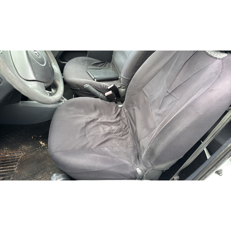 Calculateur moteur RENAULT CLIO 2 CAMPUS Photo n°17