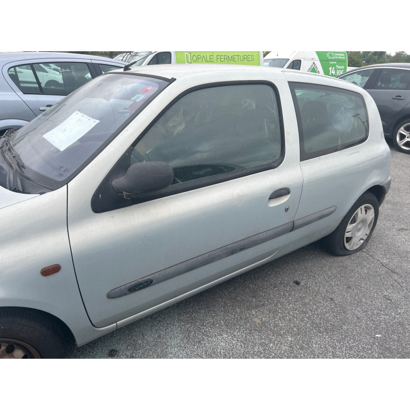 Custode arriere gauche RENAULT CLIO 2 Photo n°11