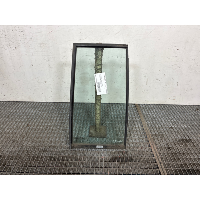 Custode arriere droit (porte) HYUNDAI GALLOPER Photo n°4