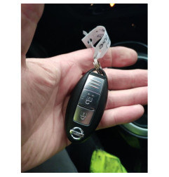 Vitre avant droit NISSAN JUKE 1