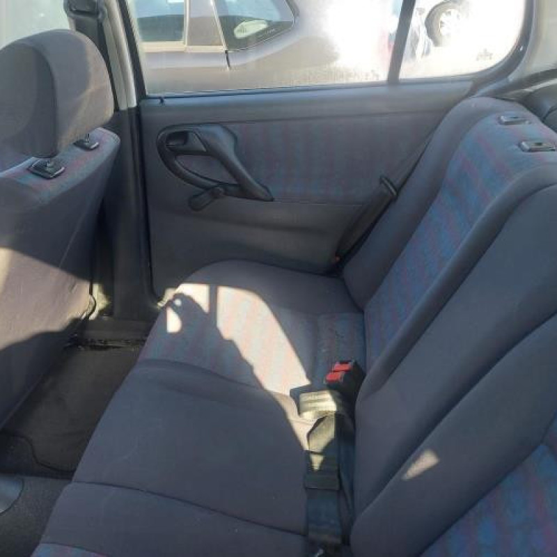 Porte avant droit VOLKSWAGEN POLO 3 Photo n°18