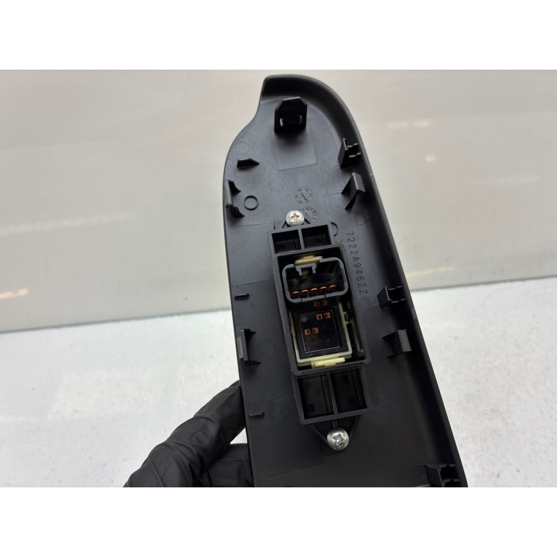 Interrupteur de leve vitre arriere droit CITROEN C4 AIRCROSS Photo n°3