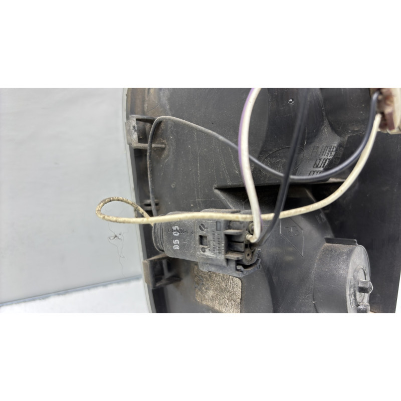 Feu de recul droit RENAULT TRAFIC 2 Photo n°4