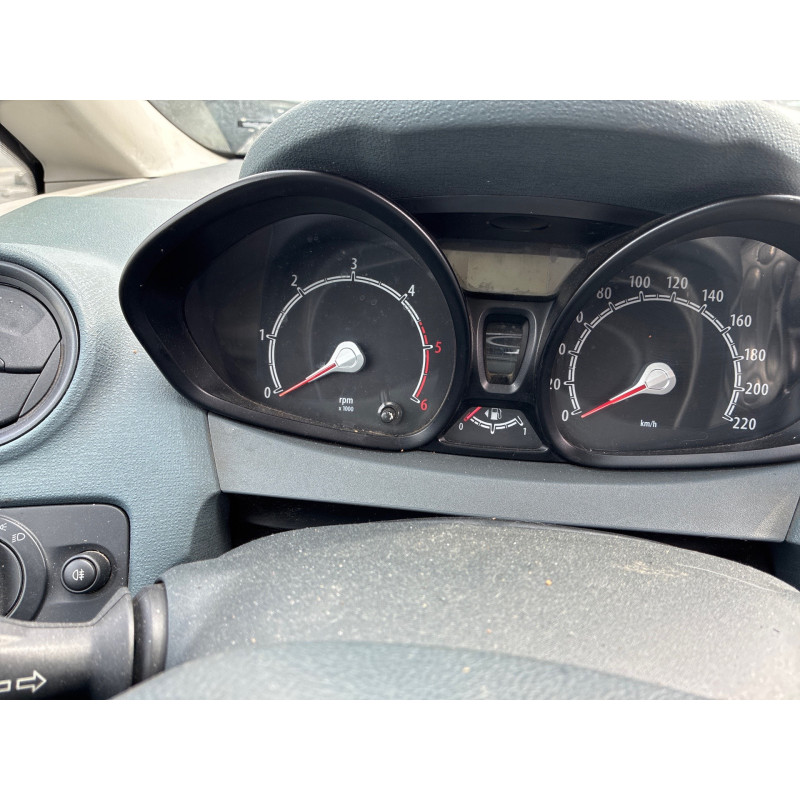 Pretensionneur de ceinture avant droit FORD FIESTA 6 Photo n°15