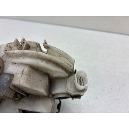 Serrure avant gauche VOLKSWAGEN POLO 3
