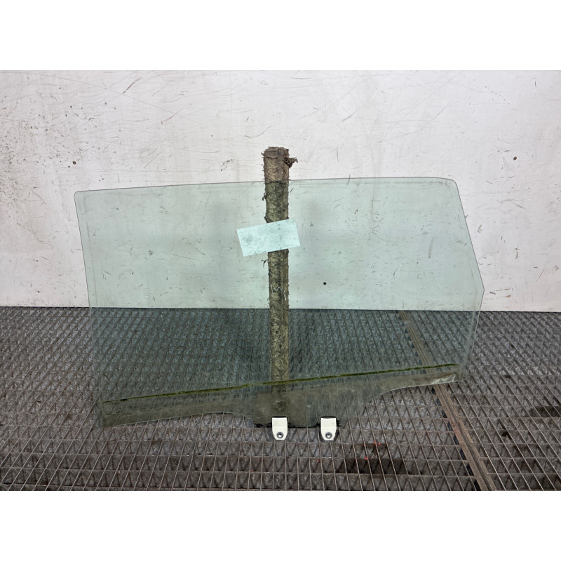 Vitre arriere droit HONDA JAZZ 4 Photo n°2