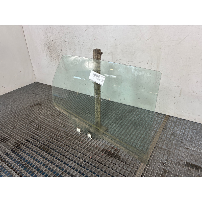 Vitre arriere droit HONDA JAZZ 4 Photo n°3