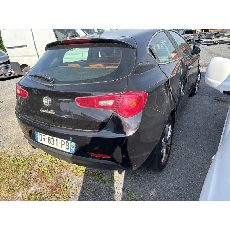 Feu arriere stop central ALFA ROMEO GIULIETTA 2 Photo n°10