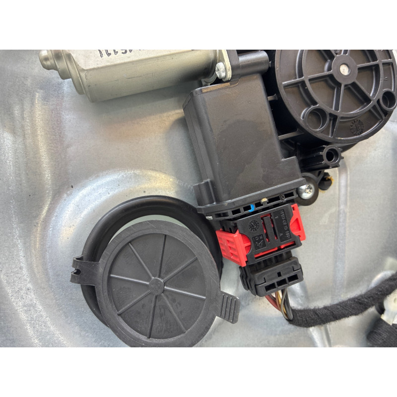 Leve vitre electrique avant gauche ALFA ROMEO GIULIETTA 2 Photo n°2