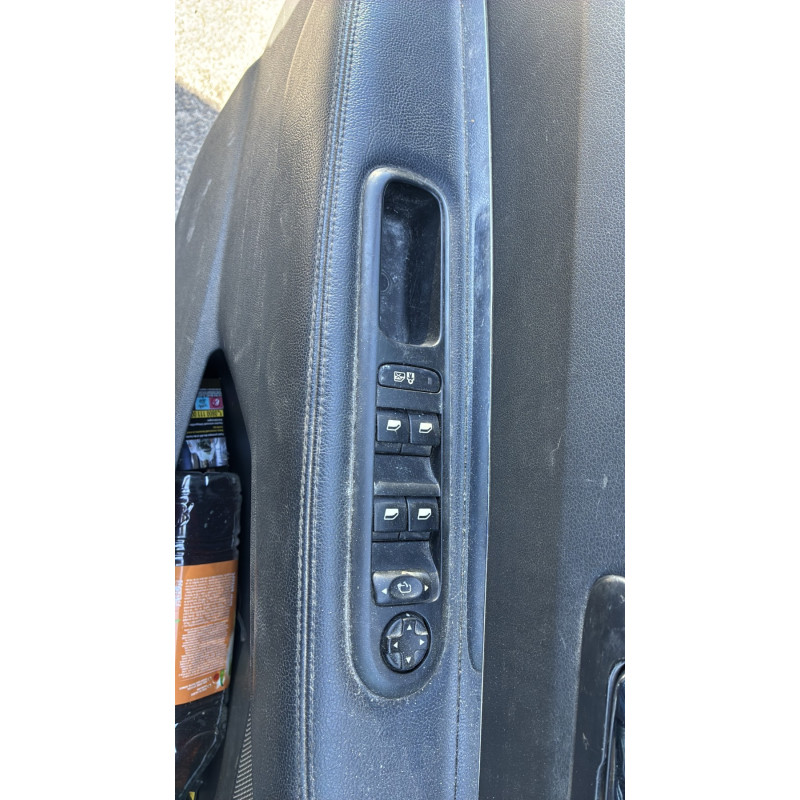 Custode avant droit (porte) PEUGEOT 3008 1 Photo n°14