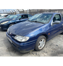 Vitre avant droit RENAULT MEGANE 1