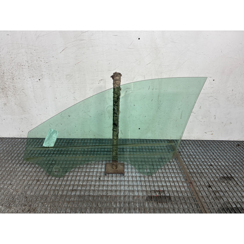 Vitre avant droit AUDI A3 2 Photo n°2