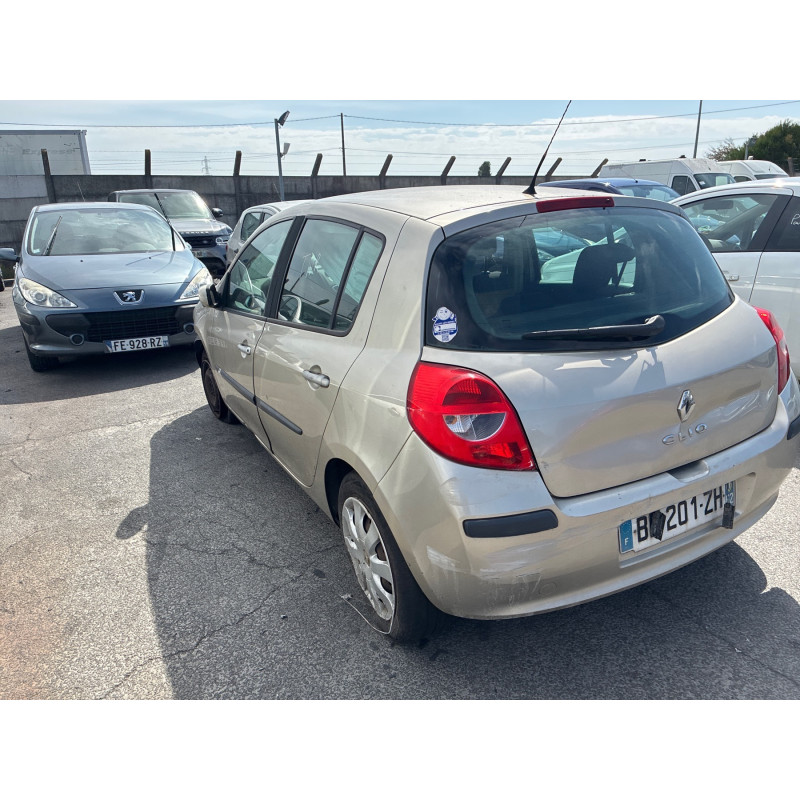 Feu arriere principal droit (feux) RENAULT CLIO 3 Photo n°7
