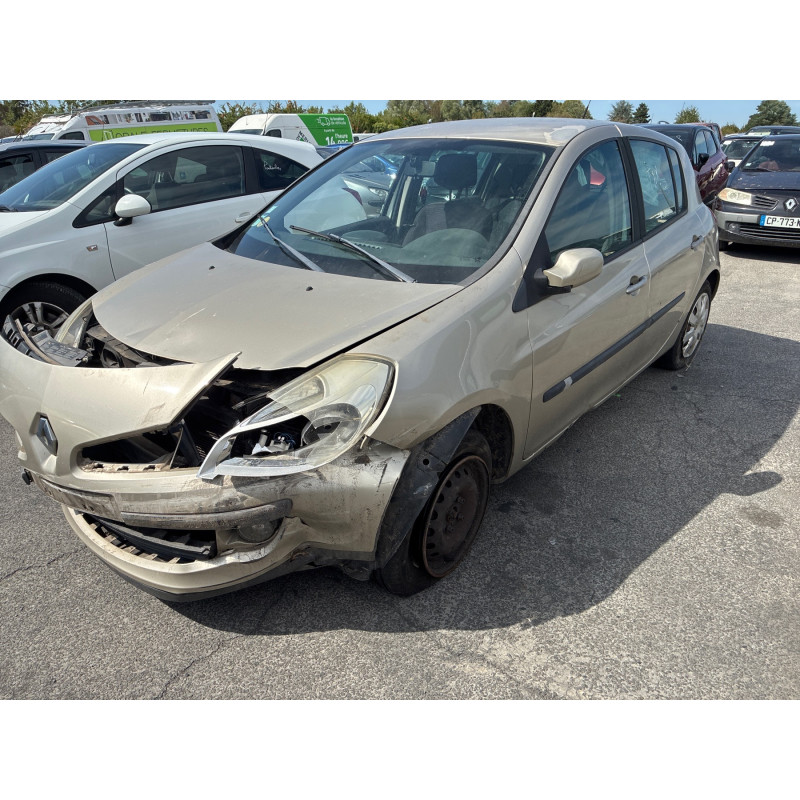 Feu arriere principal droit (feux) RENAULT CLIO 3 Photo n°8