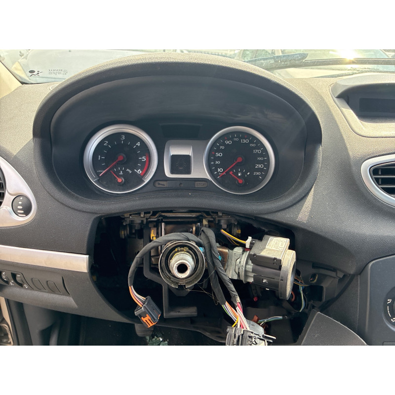 Feu arriere principal droit (feux) RENAULT CLIO 3 Photo n°19
