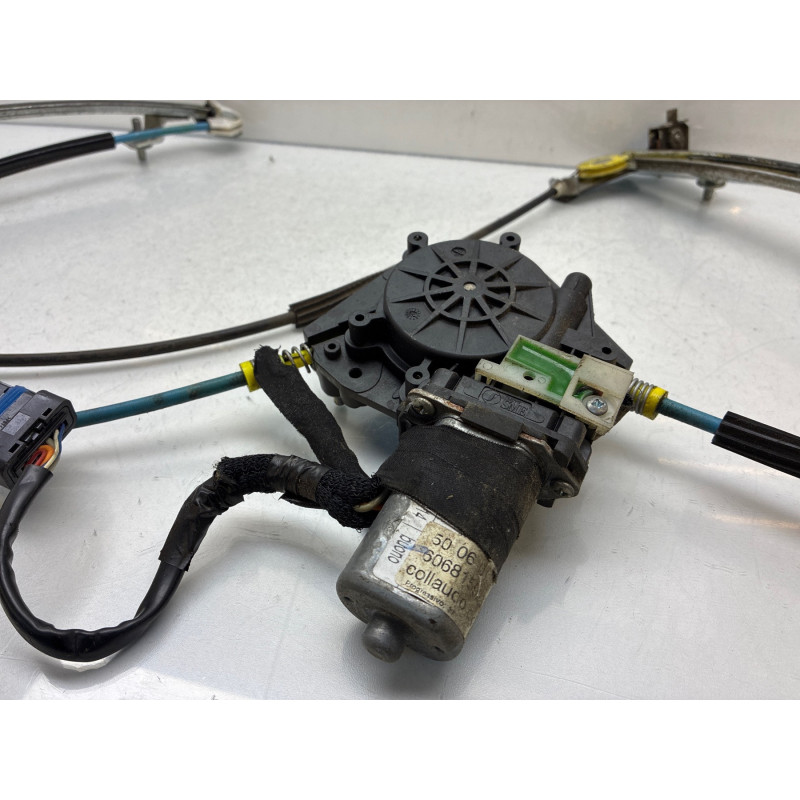 Leve vitre electrique avant droit ALFA ROMEO GT Photo n°6