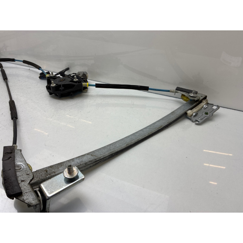 Leve vitre electrique avant droit ALFA ROMEO GT Photo n°8