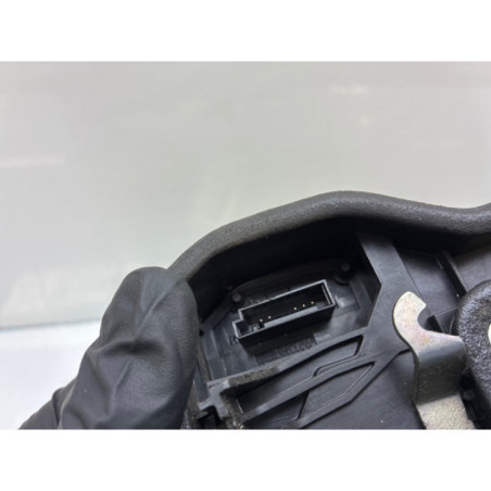 Serrure avant droit BMW SERIE 1 E87