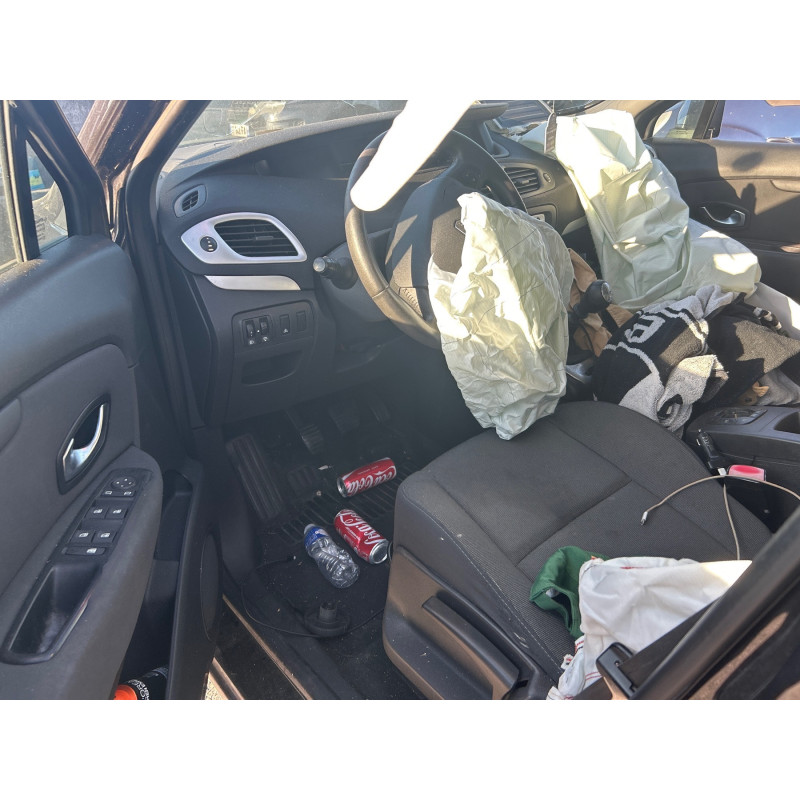 Vitre arriere gauche RENAULT GRAND SCENIC 3 Photo n°10