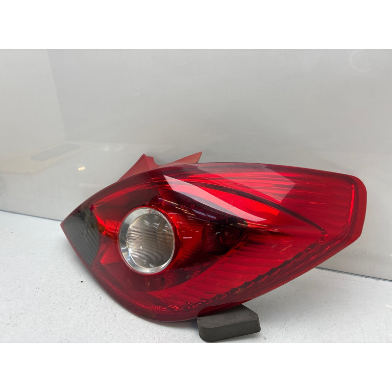 Feu arriere principal droit (feux) OPEL CORSA D Photo n°7