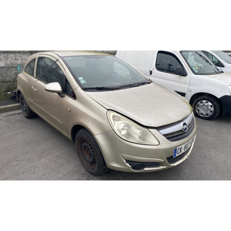 Feu arriere principal droit (feux) OPEL CORSA D Photo n°9