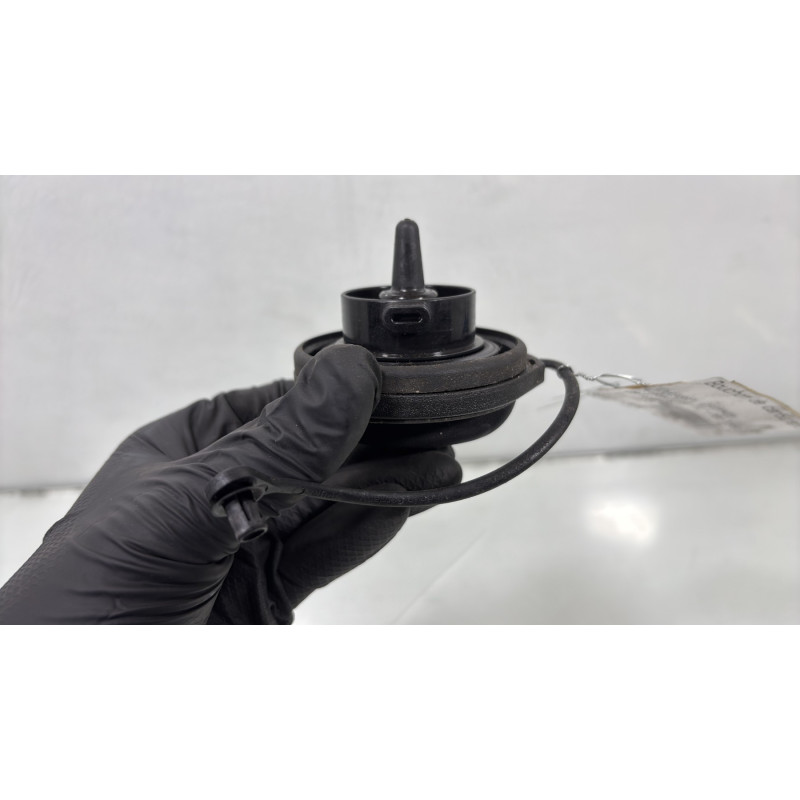 Bouchon de carburant VOLKSWAGEN TOURAN 3 Photo n°4