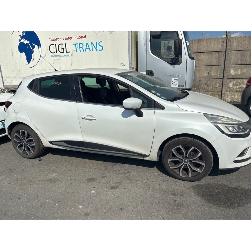 RENAULT CLIO 4 PHASE 2 1.5 DCI - 8V TURBO Photo n°4