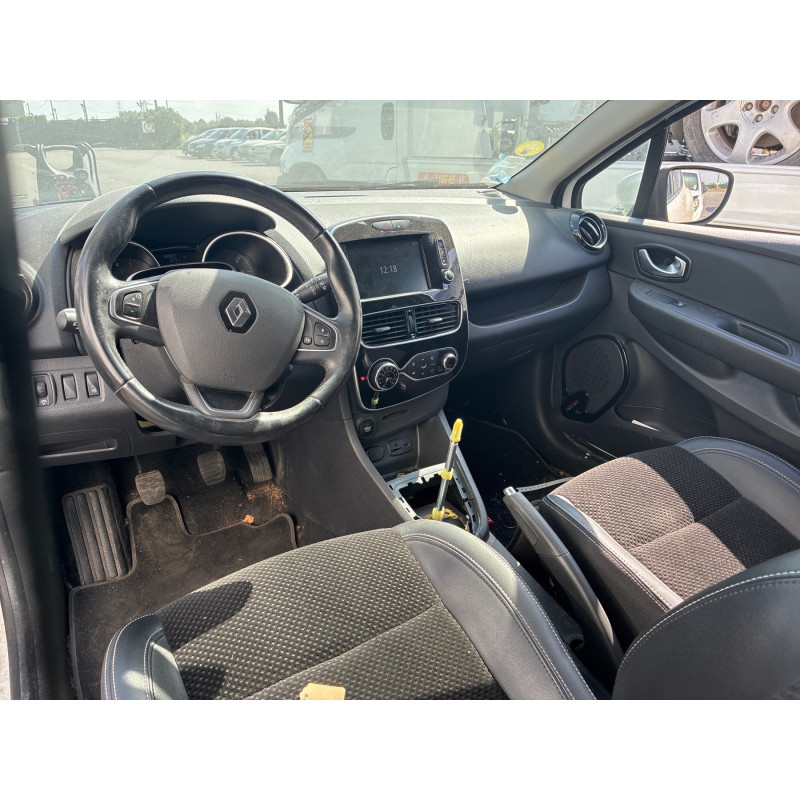 RENAULT CLIO 4 PHASE 2 1.5 DCI - 8V TURBO Photo n°14
