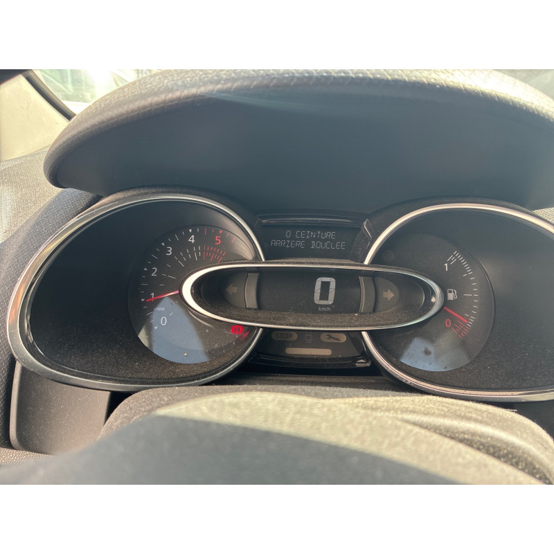 RENAULT CLIO 4 PHASE 2 1.5 DCI - 8V TURBO Photo n°20