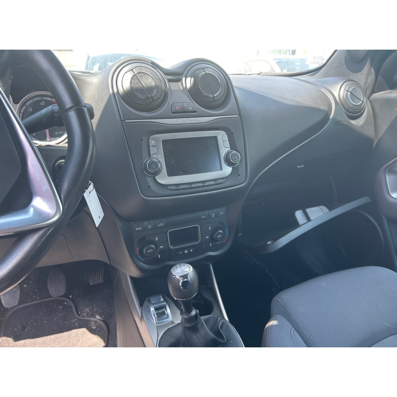 ALFA ROMEO MITO PHASE 1 1.3 JTD - 16V TURBO MULTIJET Photo n°10