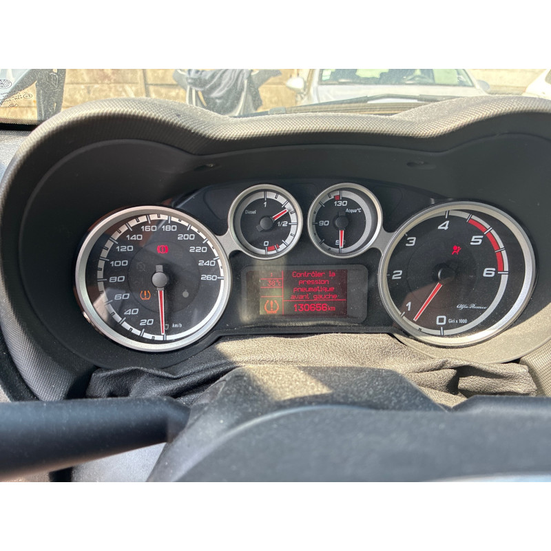 ALFA ROMEO MITO PHASE 1 1.3 JTD - 16V TURBO MULTIJET Photo n°16