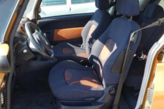 Bras essuie glace arriere PEUGEOT 1007