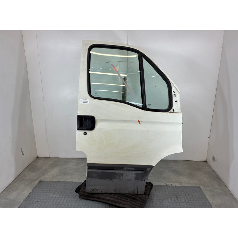 Porte avant droit IVECO DAILY 3 Photo n°2