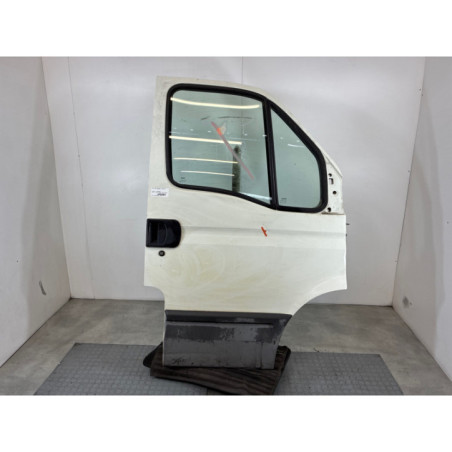 Porte avant droit IVECO DAILY 3