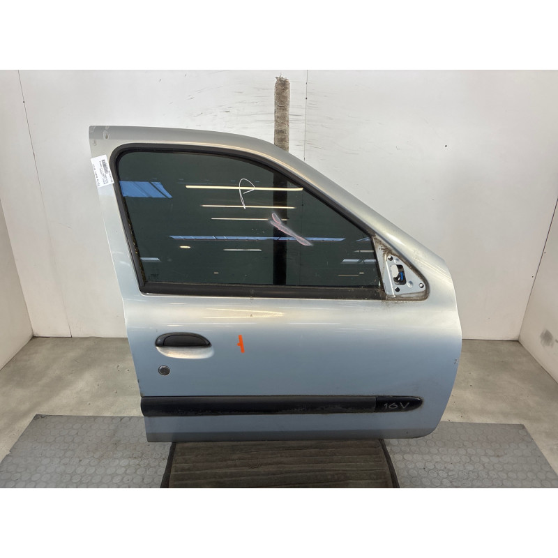 Porte avant droit RENAULT CLIO 2 Photo n°1