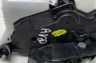 Serrure avant droit TOYOTA YARIS 3