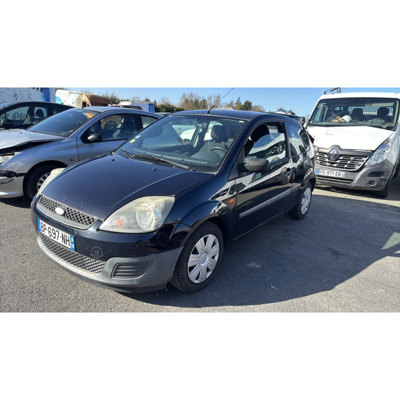 Pare choc arriere FORD FIESTA 5 Photo n°6