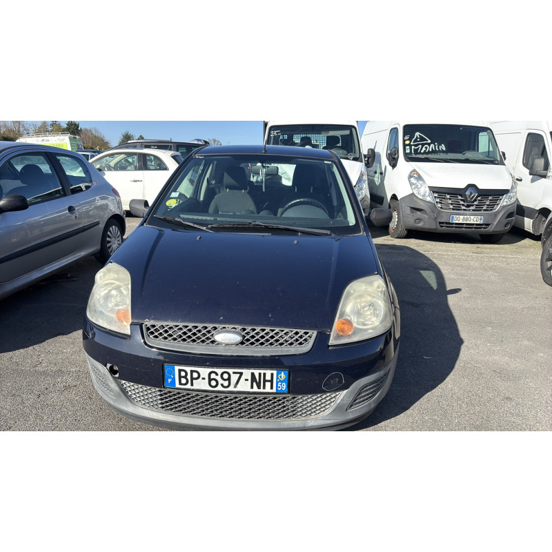 Pare choc arriere FORD FIESTA 5 Photo n°7