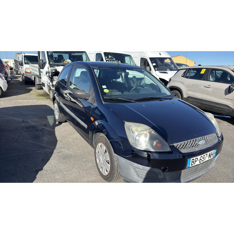 Pare choc arriere FORD FIESTA 5 Photo n°8