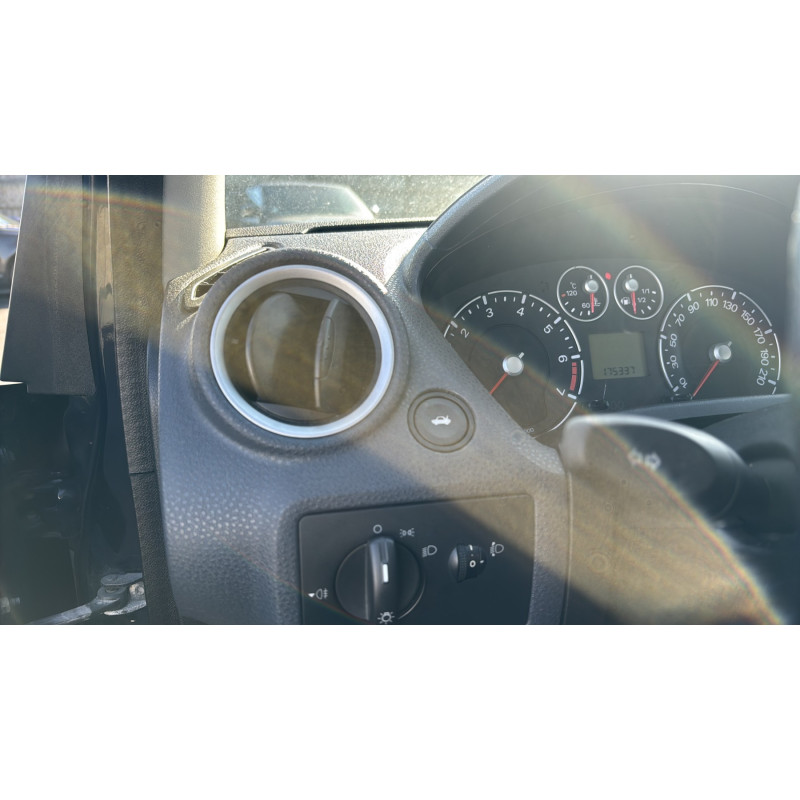 Pare choc arriere FORD FIESTA 5 Photo n°20