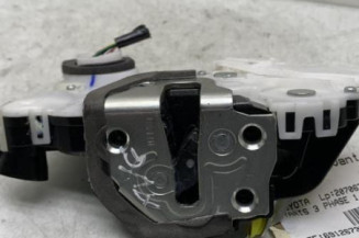 Serrure avant gauche TOYOTA YARIS 3