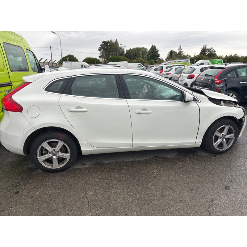 Moteur VOLVO V 40 2 Photo n°16