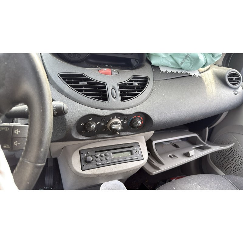 Optique avant principal gauche (feux)(phare) RENAULT TWINGO 2 Photo n°18