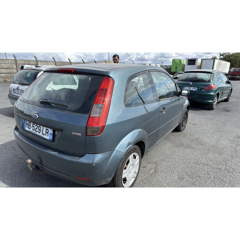 Capot FORD FIESTA 5 Photo n°10