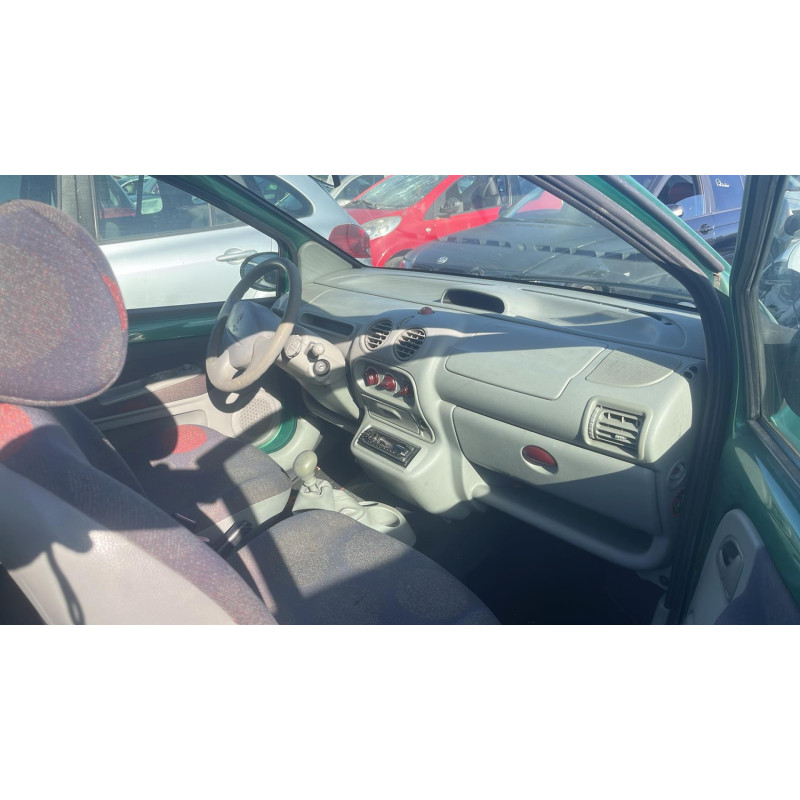 Porte avant gauche RENAULT TWINGO 1 Photo n°14