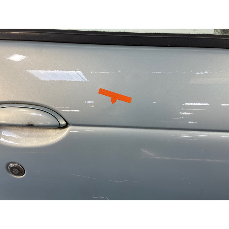Porte avant droit RENAULT MEGANE 1 Photo n°1